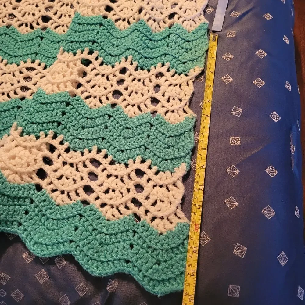 N/A vintage afghan